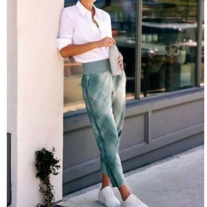 Athleta Nolita Slim Tapered Denali Minimalistic Green Size 6TALL